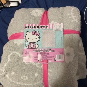 Gray hello kitty blanket